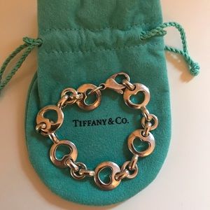 Return to Tiffany’s heart link bracelet